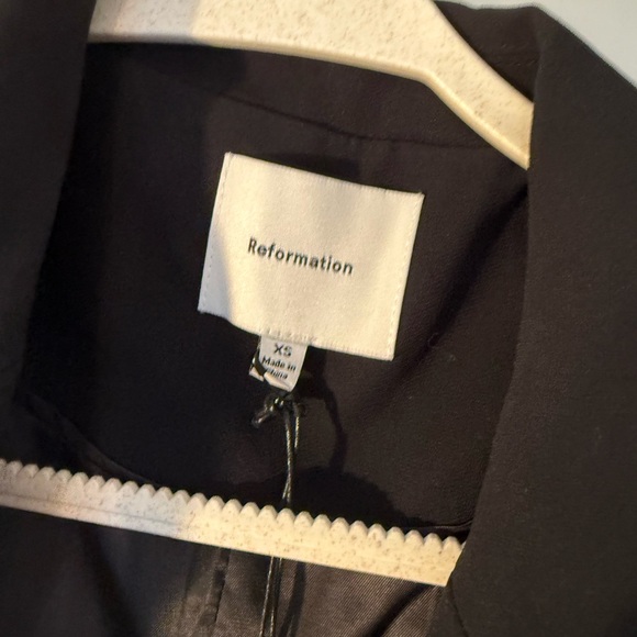 Reformation Black Blazer - Picture 3 of 5